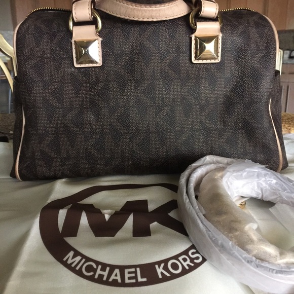 Michael Kors Handbags - 🆕 Michael Kors MD Grayson Satchel Brown